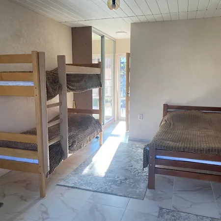 Domashnya Oselya Privatunterkunft *