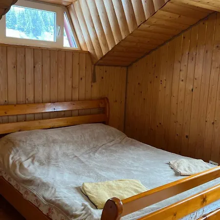 Domashnya Oselya * Verchovyna